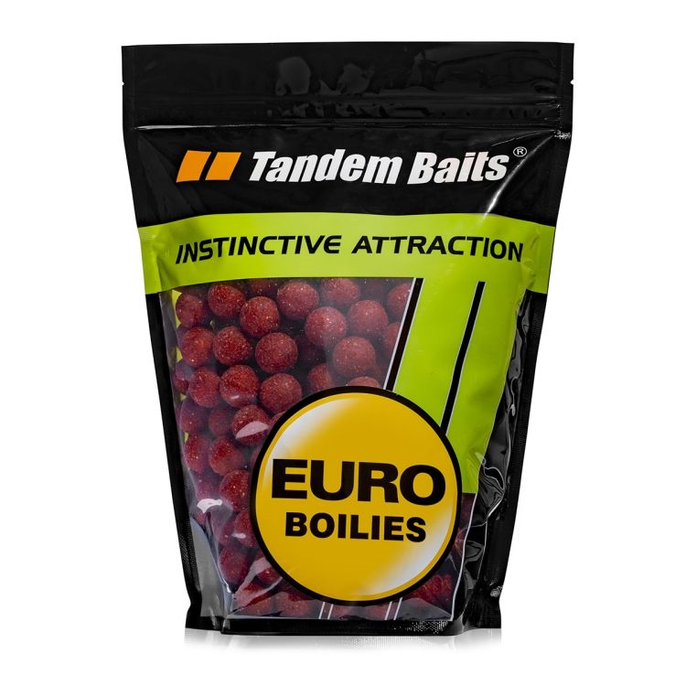 Tandem Baits Kulki Euro Boiles Truskawka 18mm 1kg Tandem Baits Kulki Euro Boiles Truskawka 18mm 1kg