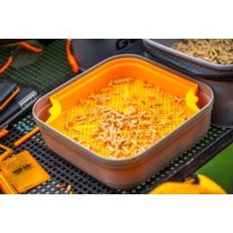 Sitko Wkładka Guru do pudełka Maggot Riddle Black